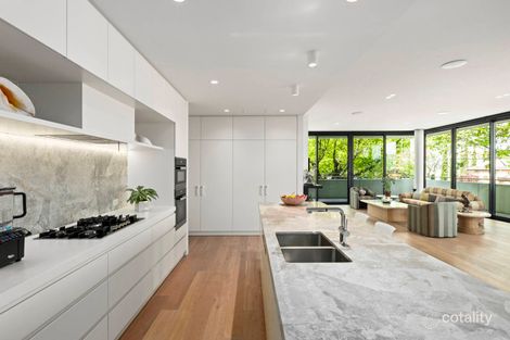 Property photo of 12/1 Irving Road Toorak VIC 3142