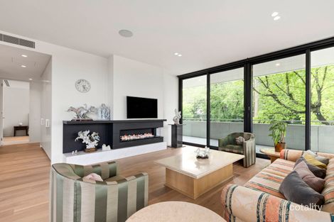 Property photo of 12/1 Irving Road Toorak VIC 3142