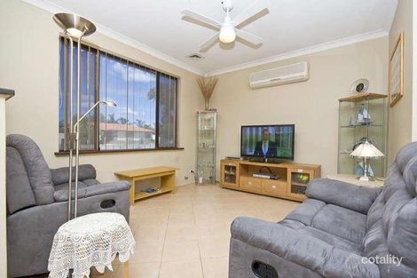 Property photo of 16 Larkspur Cross Yangebup WA 6164