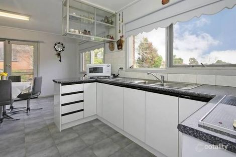 Property photo of 9 Karjen Place Wheelers Hill VIC 3150