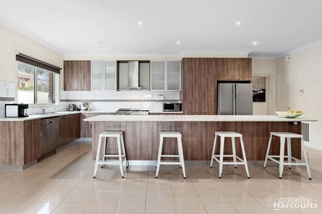 Property photo of 8 Eventide Rise Pakenham VIC 3810