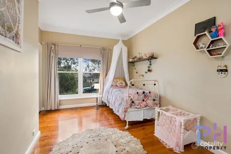 Property photo of 32 Haggar Street Eaglehawk VIC 3556