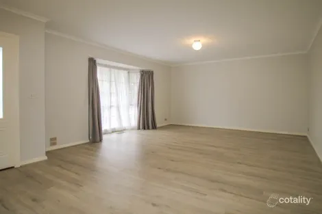 Property photo of 8 Marlee Court Warrnambool VIC 3280