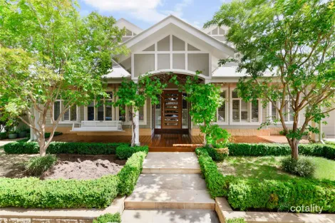 Property photo of 18 Clunes Way Eynesbury VIC 3338