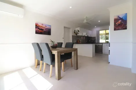 Property photo of 6 Earls Court Point Vernon QLD 4655