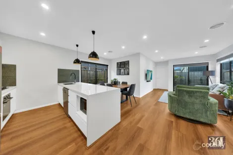 Property photo of 34 Karen Road Tarneit VIC 3029