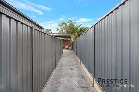 7a Kiowa Pl, Bossley Park, NSW 2176