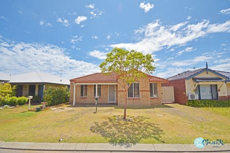 37 Zaragoza Dr, Port Kennedy, WA 6172