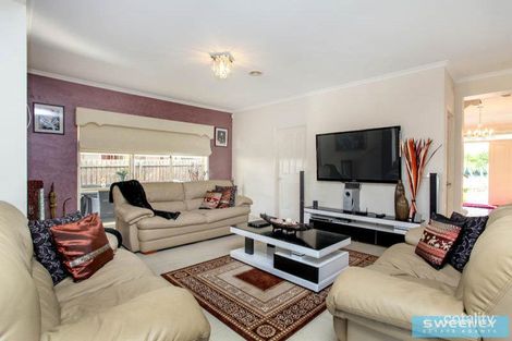 Property photo of 57 Landscape Drive Hillside VIC 3037