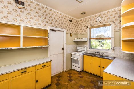 Property photo of 6 Council Street Speers Point NSW 2284