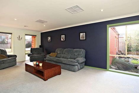 Property photo of 9 Maxwell Place Croydon North VIC 3136