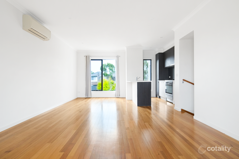 Property photo of 30 Barncroft Crescent Keysborough VIC 3173