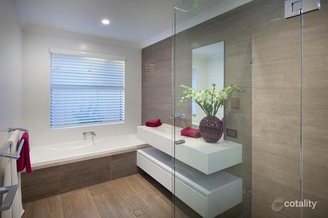 Property photo of 5 McPhee Road Hammond Park WA 6164
