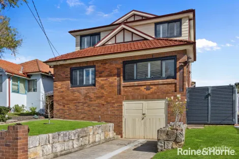 10 Rolestone Ave, Kingsgrove, NSW 2208