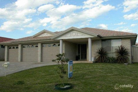 Property photo of 17 Molineaux Avenue Shell Cove NSW 2529