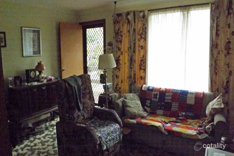 Property photo of 8 Acacia Street Fishermans Paradise NSW 2539