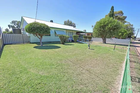 Property photo of 13 Green Street Bourke NSW 2840