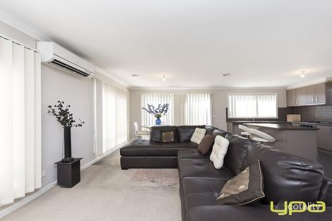 Property photo of 15 Maple Close Harkness VIC 3337