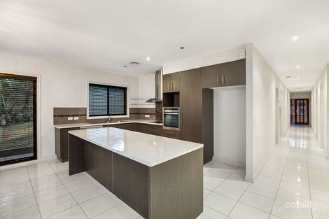 Property photo of 2 Lachlan Close Golden Square VIC 3555