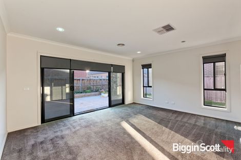 Property photo of 13 Laurina Avenue Tarneit VIC 3029