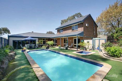 Property photo of 15 Buchanan Road Berwick VIC 3806