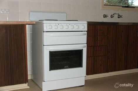 Property photo of 17 Manifold Crescent Berri SA 5343