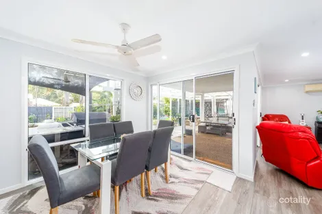 Property photo of 11 Beachside Court Toogoom QLD 4655