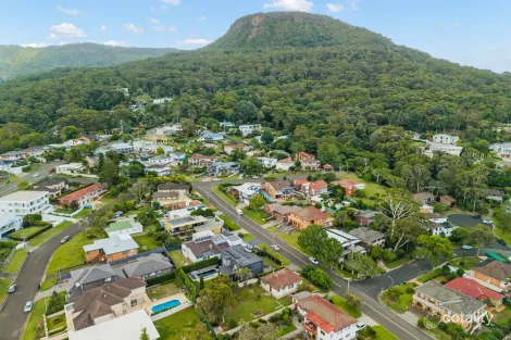Property photo of 10 Spring Street Mount Keira NSW 2500