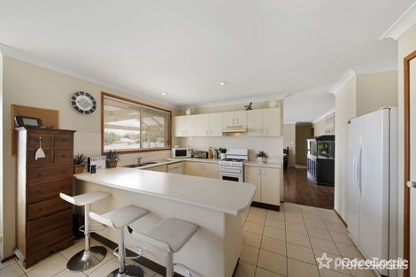 Property photo of 2 Dorcas Place Rosemeadow NSW 2560
