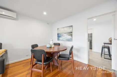 Property photo of 1/136 Windsor Crescent Surrey Hills VIC 3127