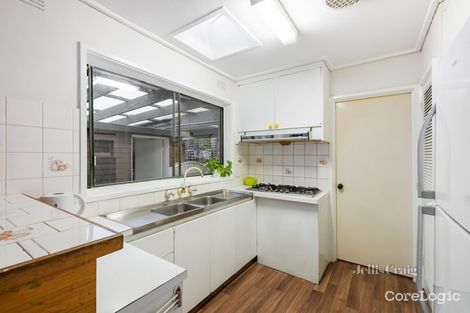 Property photo of 11 Somerset Court Blackburn South VIC 3130