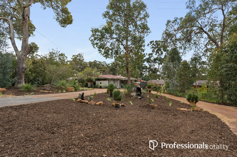 1 Hummerston Rd, Kalamunda, WA 6076