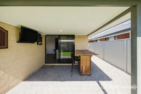 Property photo of 13 Bromfield Avenue Brabham WA 6055