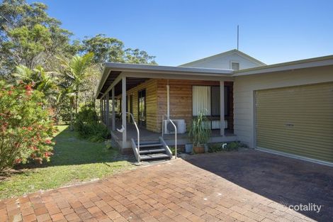 22 Nineteenth Ave, Stuarts Point, NSW 2441