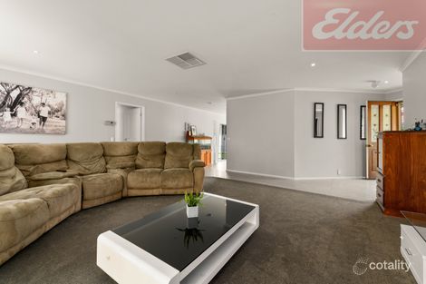 Property photo of 14 Central Place Wodonga VIC 3690