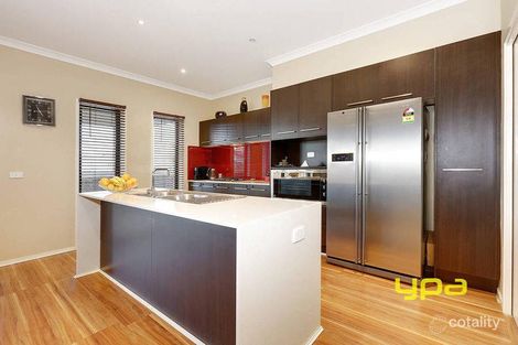 Property photo of 6 Murchison Place Caroline Springs VIC 3023