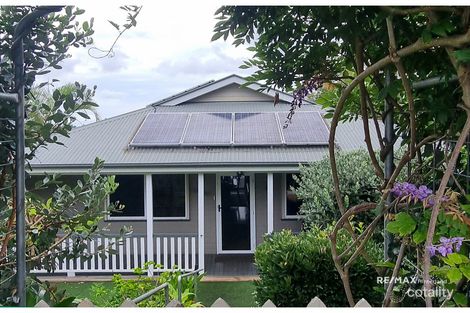 42 Tamarind St, Maleny, QLD 4552