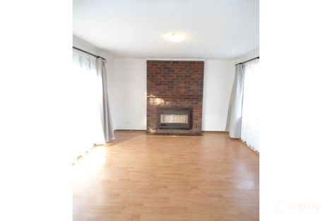 Property photo of 39 Circle Drive North Cranbourne VIC 3977