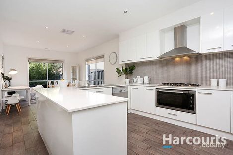 Property photo of 20 Gunther Way Wollert VIC 3750