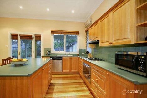 Property photo of 15 Hillside Avenue Northcote VIC 3070