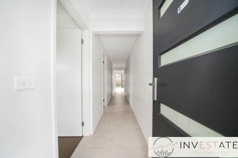 Property photo of 33 Orinoco Chase Werribee VIC 3030
