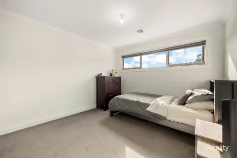 Property photo of 3/96 Station Road Gisborne VIC 3437