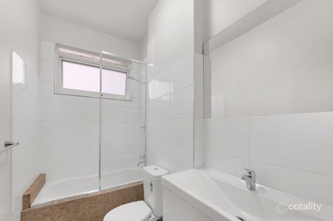 Property photo of 4/233-235 Canterbury Road St Kilda West VIC 3182