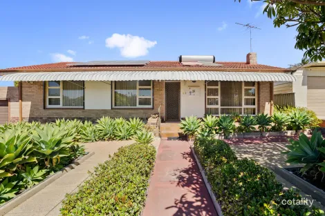 31 Blackwood Ave, Hamilton Hill, WA 6163