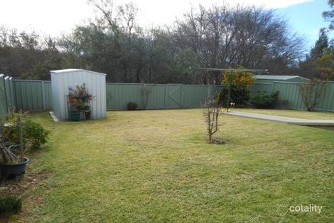 Property photo of 8 Samuel Court Young NSW 2594