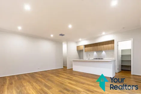 Property photo of 8 Texel Road Mambourin VIC 3024