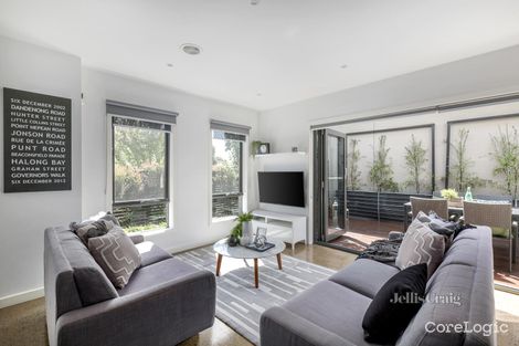 Property photo of 8A Porter Road Carnegie VIC 3163