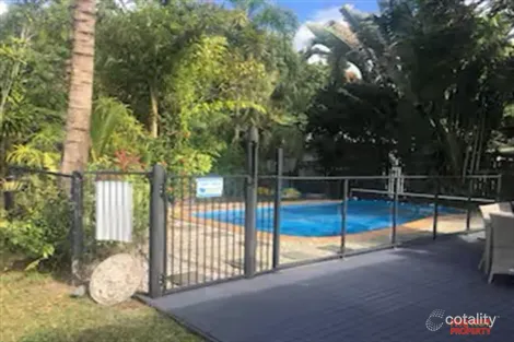 Property photo of 43 Napier Close Trinity Park QLD 4879