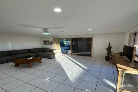 Property photo of 55 Shoreline Crescent Bargara QLD 4670