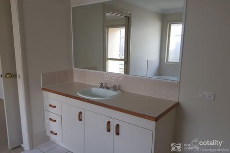 Property photo of 17 Hertford Crescent Mudgeeraba QLD 4213